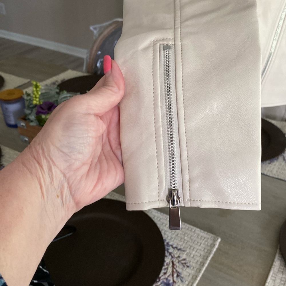 Lulu's Ivory Faux Leather Jacket - Picture 4 of 7